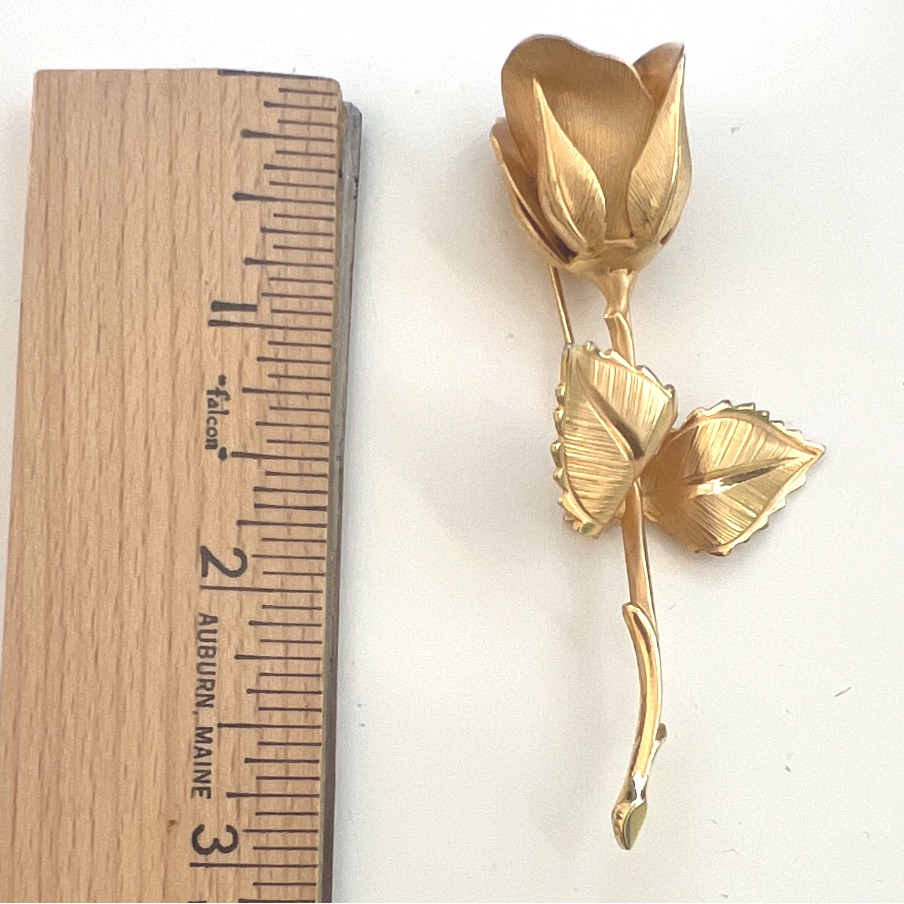 Vintage Rose Brooch Gold-Tone Signed Giovanni 28$